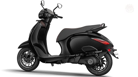 Bajaj ची सर्वात स्वस्त इलेक्ट्रिक स्कूटर येतेय! जबरदस्त फीचर्ससह किती मिळेल रेंज, जाणून घ्या 