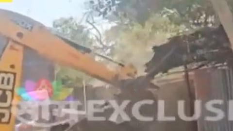 maharashtra navnirman sena demolished illegal tadi shop in vadgaon