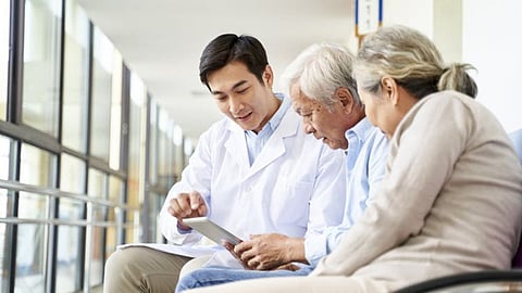 Aphasia म्हणजे काय, त्याची लक्षणे काय आहेत? तज्ज्ञांनी काय सांगितलं?