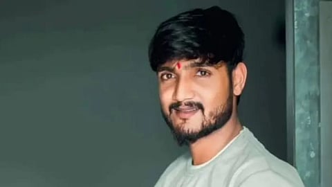 लग्नानंतर काही दिवसातच नवविवाहित तरुणाचा हृदयविकाराने मृत्यू; कुटुंबावर दु:खाचा डोंगर 