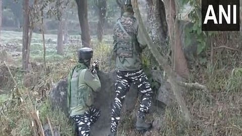 Jammu and Kashmir: जम्मू-काश्मीरमध्ये दोन ठिकाणी दहशतवादी हल्ले; पर्यटक आणि भाजपच्या नेत्यावर गोळीबार