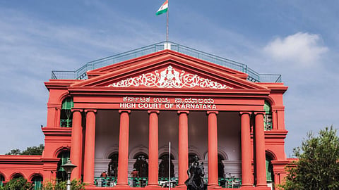 Karnataka High Court:  शौचालयात महिलेचा नंबर लिहिताय तर थांबा, नाहीतर...; होयकोर्टाने दिला महत्वाचा निर्णय