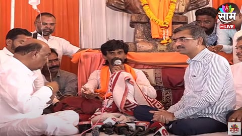 तोडगा न काढल्यास विधानसभेच्या रिंगणात उतरणार, देसाई -भुमरे यांच्या समोरच मनोज जरांगेंचा सरकारला इशारा 