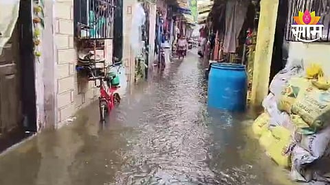 Kalyan Dombivli Rain: 200-250 घरांमध्ये पाणी घुसलं; नाले तुंबले, रस्त्यांवर पाणीच पाणी; कल्याण-डोंबिवलीत मुसळधार पाऊस, VIDEO