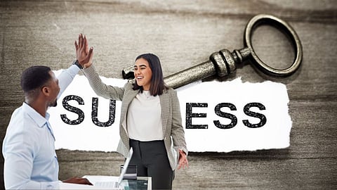 Succuess Tips: यश हवं तर यशस्वी लोकांशी करा संगत, कशी कराल हुशार लोकांशी मैत्री? 