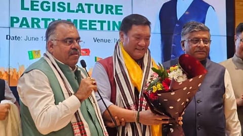 Arunachal Pradesh Politics: अरुणाचल प्रदेश विधानसभेत राष्ट्रवादीचा भाजपाला पाठिंबा; पेमा खांडू पुन्हा मुख्यमंत्रिपदी विराजमान 