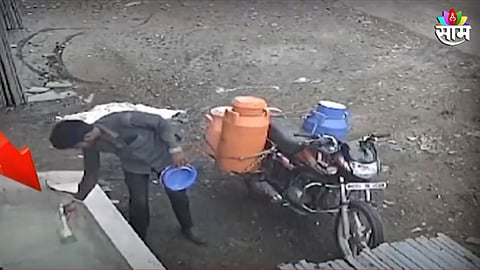 तुम्ही दूध पिताय की विष? दूधवाल्याकडून अस्वच्छ पाण्याची भेसळ