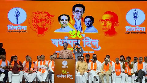 उद्धव ठाकरेंची तुफान टोलाबाजी; राज ठाकरे आणि छगन भुजबळांचं नाव घेत केला मोठा खुलासा