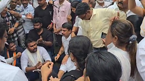 Mumbai Congress Protest: ठिय्या, नारेबाजी, अदानी स्मार्ट मीटरविरोधात काँग्रेसचं बीकेसीत आक्रमक आंदोलन 