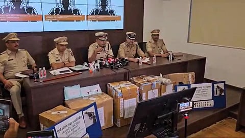 Mumbai Crime: ३२७ कोटींचे ड्रग्ज जप्त, तस्करांची टोळी जाळ्यात अडकली, मास्टरमाइंड सलीम डोळा फरार