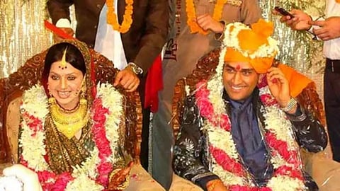 धोनी अन् साक्षीची फिल्मी लव्हस्टोरी 