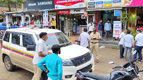 पुण्यात कायदा सुव्यवस्थेचा बोजवारा; दिवसाढवळ्या आईस्क्रीम व्यावसायिकावर गोळीबार