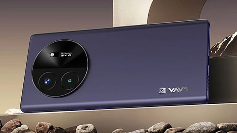 Lava Blaze X 5G : पुढील आठवड्यात लॉन्च होणार  Lava  चा  बजेटवाला फोन; जाणून घ्या Blaze X 5G स्मार्टफोनची किंमत आणि फीचर्स 