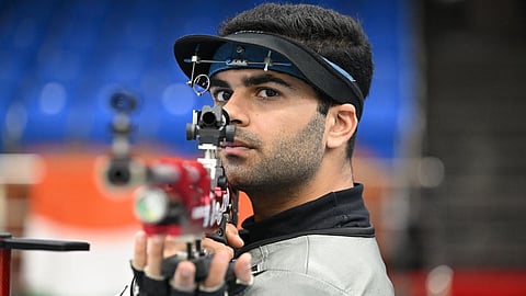 Paris Olympics 2024: अर्जुनची एक चुक अन् पदक हुकलं! रायफल शूटिंगमध्ये भारताला चौथं स्थान