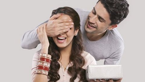 Surprise Gifts make Relationships Beautiful 