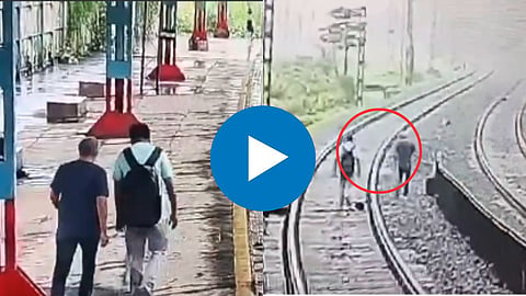 Bhaindar Railway Station 