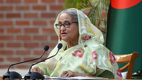 Sheikh Hasina: आपला देश सोडून भारतात शरण घेणाऱ्या शेख हसीना कोण आहेत?