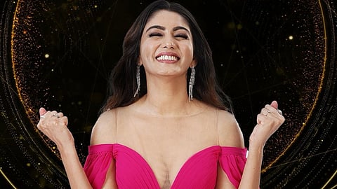 Sana Makbul Photos