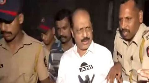 Sachin Waze: सचिन वाझेचा राजकीय भूकंप;  जेलमधील वाझे यांचे अनिल देशमुखांवर गंभीर आरोप