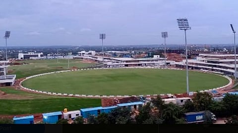 Cricket: क्रिकेटचा थरार पावासातही पाहता येणार; वादळ वाऱ्यातही होतील सामने, पण कसं?