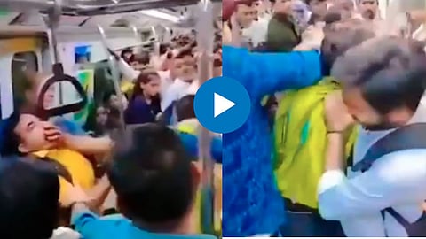 Delhi Metro Viral Video