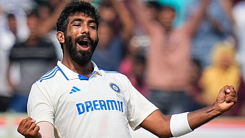 Jasprit Bumrah: जसप्रीत बुमराह रचणार इतिहास! पहिल्याच सामन्यात ४०० चा आकडा गाठण्याची संधी