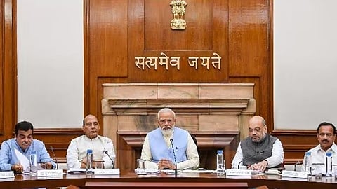 Unified Pension Scheme: सरकारी कर्मचाऱ्यांसाठी मोठी बातमी; नव्या पेन्शन योजनेला केंद्राची मंजुरी