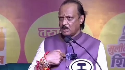 Ajit Pawar: वाचाळवीरांनी मर्यादा पाळाव्यात; अजित पवारांनी CM शिंदेंसमोरच आमदारांचे टोचले कान 