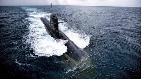 INS Arighat: भारतीय नौदलची बळ वाढलं;  इंडियाची ताकद वाढताच पंगा घेण्याची भाषा करणाऱ्या शेजारच्या देशांनी बदलला रंग 