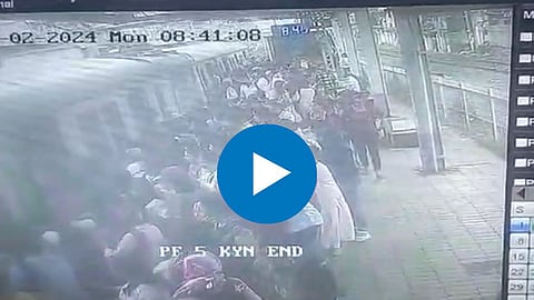 Dombivli Train Accident Today 