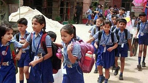 School Timing:  शाळेची घंटा सकाळी 8 ला वाजणार? पालकांचा मात्र नवीन वेळेला विरोध 
