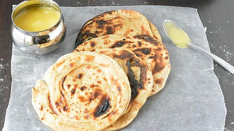 Tandoori Roti Video: सावधान, तुम्ही खाताय थुंकलेली तंदूर रोटी? व्हायरल व्हिडिओमागचं सत्य काय