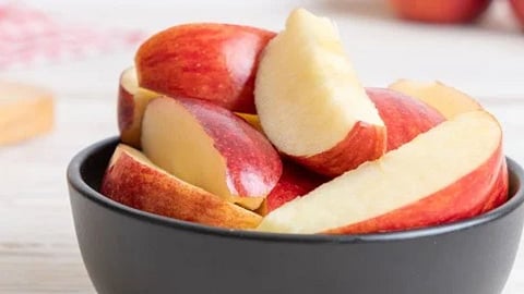 Apples 