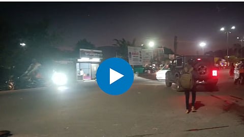 इंदापूर पुन्हा हादरलं; भरचौकात अज्ञात व्यक्तीचा तरुणावर गोळीबार,  VIDEO