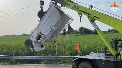 Accident News: देवीची ज्योत घेऊन येताना काळाचा घाला! पिकअप व्हॅन उलटले, २ जण जागीच ठार; ६ जखमी 