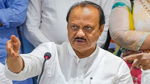 Ajit Pawar: अजित पवार कॅबिनेट मिटिंगमधून बाहेर का पडले? खुद्द पवारांनी सांगितलं नेमकं कारण 