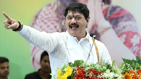 Dhananjay Munde  