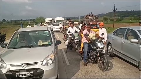 Accident: नांदेडमध्ये हिट अँड रन; टेम्पोच्या धडकेत वयोवृद्ध पती-पत्नी जागीच ठार, नागरिकांनी रोखला राष्ट्रीय महामार्ग 