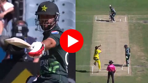 AUS vs PAK 1st ODI: नाद केला, पण वाया गेला! आधी कमिन्सला बॅट दाखवली, अन् मग..पाहा फुल ऑन ड्रामा - VIDEO 