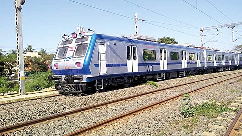 Mumbai Local Train Update