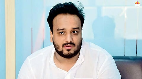 Maharashtra Politics : बिल्डर, नेत्यांकडून बाबा सिद्दिकींची हत्या? झिशान सिद्दिकींच्या राजकीय वर्तुळात खळबळ,VIDEO 