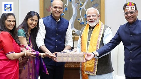 Ashutosh gowariker invite prime minister narendra modi 