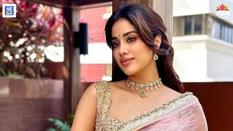 Janhvi Kapoor like Post