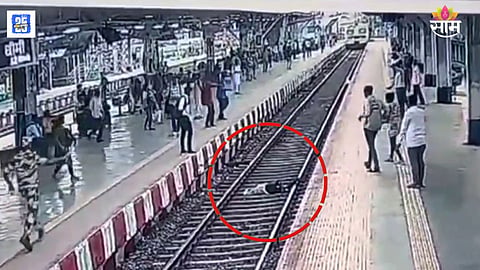 Ambernath Station Mumbai Local Video