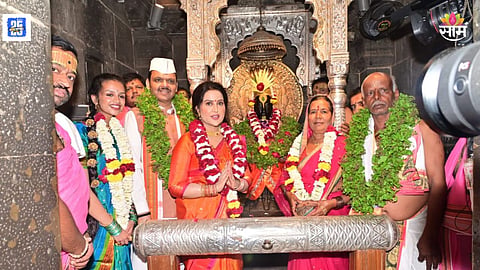 CM Devendra Fadnavis, Amruta Fadnavis