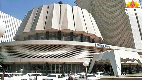 Election Commission tightens rules, declares housing voters in hotels or resorts as bribery during council elections.