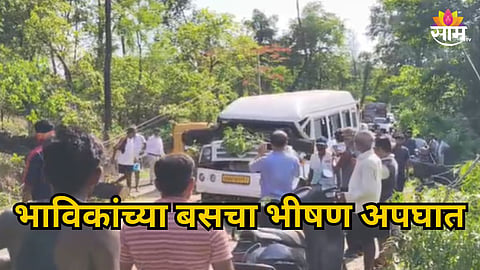 AKKALKOT DEVOTEES ESCAPE MAJOR ACCIDENT AFTER HUGE TREE FALLS ON VEHICLE AT AKERI ON MUMBAI-GOA HIGHWAY