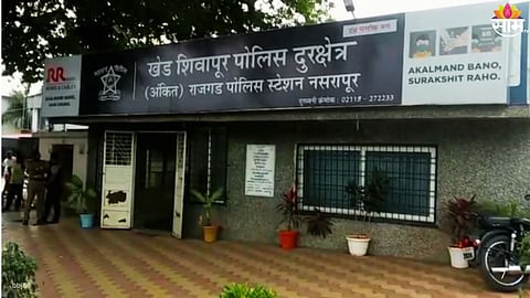 Traffic Police Havaldar Beaten