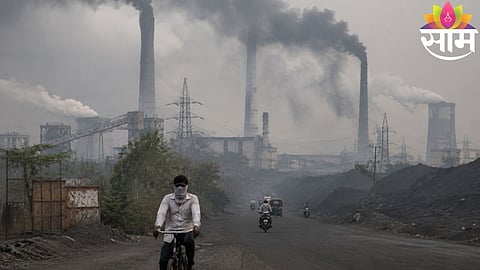 Thick smog covers Chandrapur as rising air pollution continues to impact public health and increase respiratory illnesses.