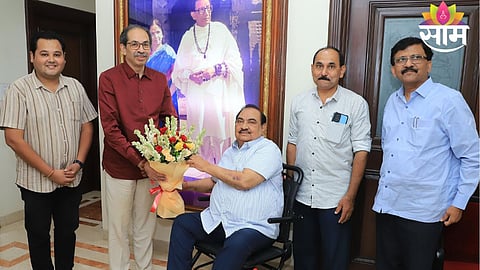 Eknath Khadse meets Uddhav Thackeray at Matoshree, clarifies visit was for birthday invitation, not political move.